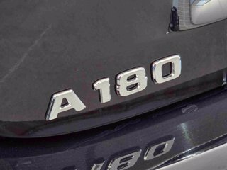 MERCEDES A 180 amg line advanced plus auto 5