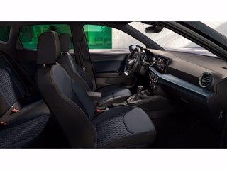 SEAT Arona 1.0 EcoTSI Black Edition 4