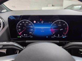 MERCEDES Gla 200 d amg line premium 4matic auto 9