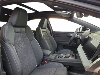 AUDI Q4 sportback e-tron performance business 286cv 6