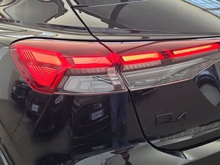 AUDI Q4 e-tron 45 s line edition 4