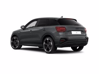 AUDI Q2 35 TFSI S tronic Identity Black 2