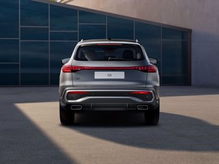 AUDI Q5 TDi 150 kW mHEV+ S tronic quattro S line edition 3