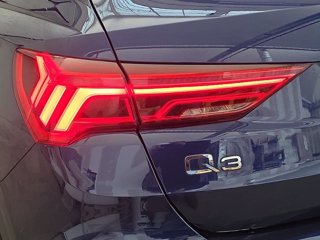 AUDI Q3 35 2.0 tdi business s-tronic 4