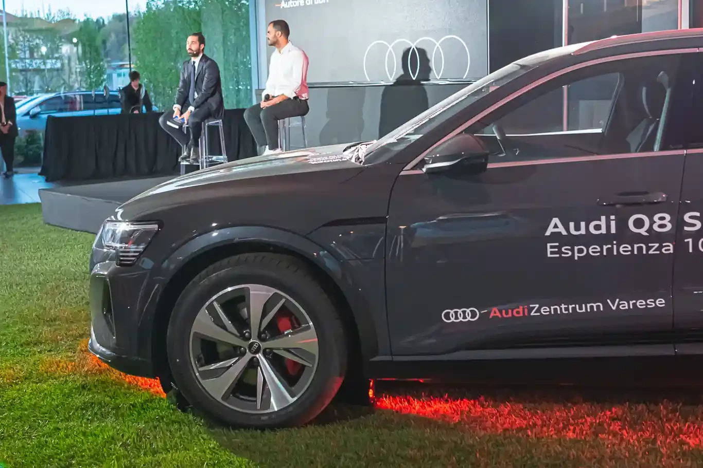 Audi Lancio Q8 E Tron 12