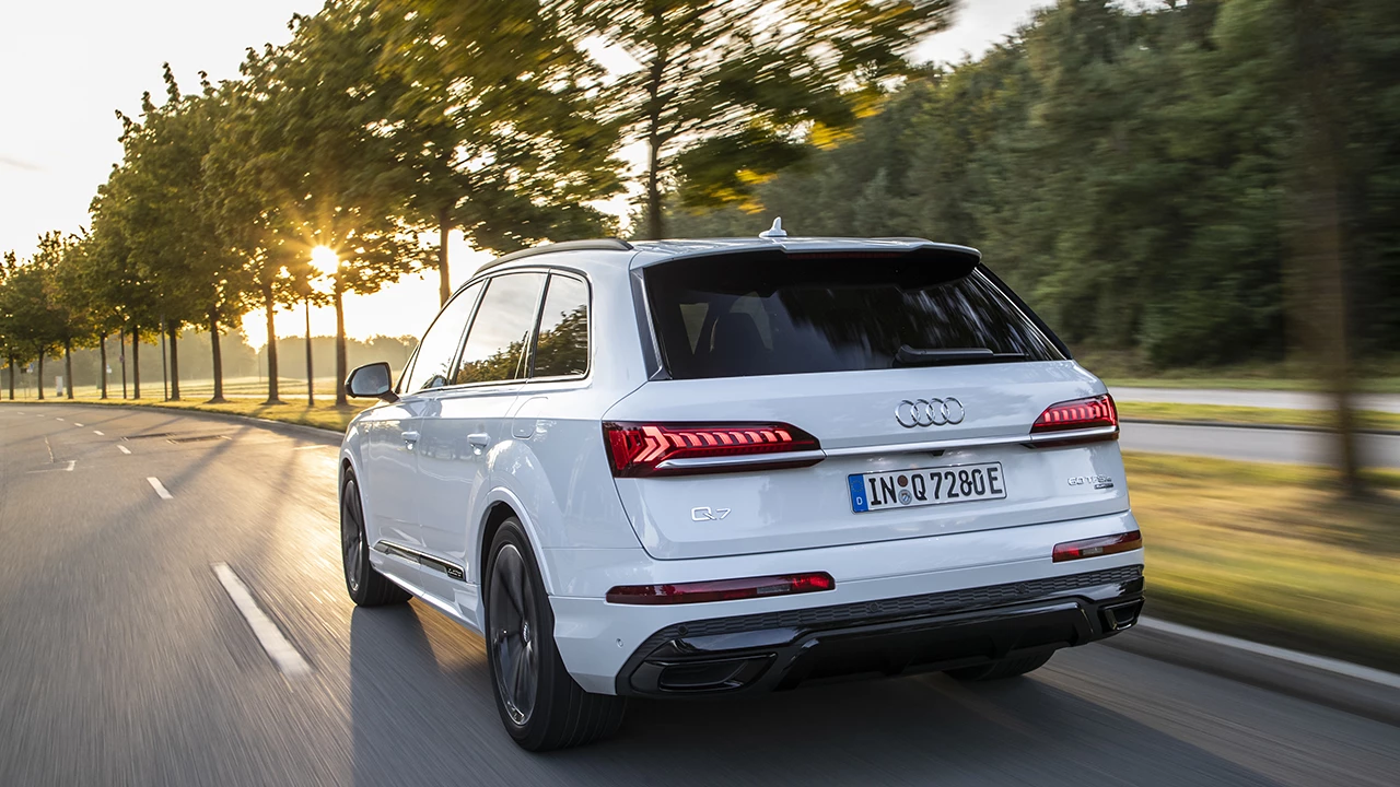 Audi Q7 Tfsi E 5