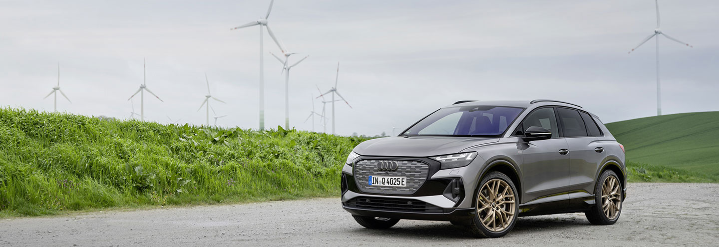 Q4 Etron Header