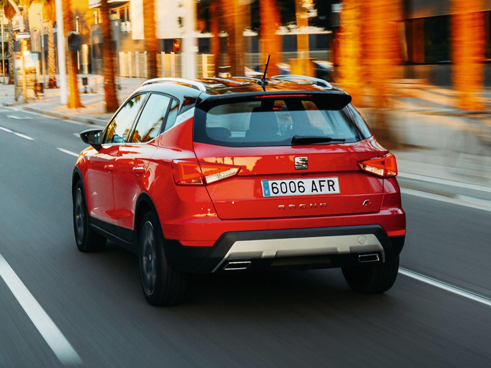Seat Arona 03