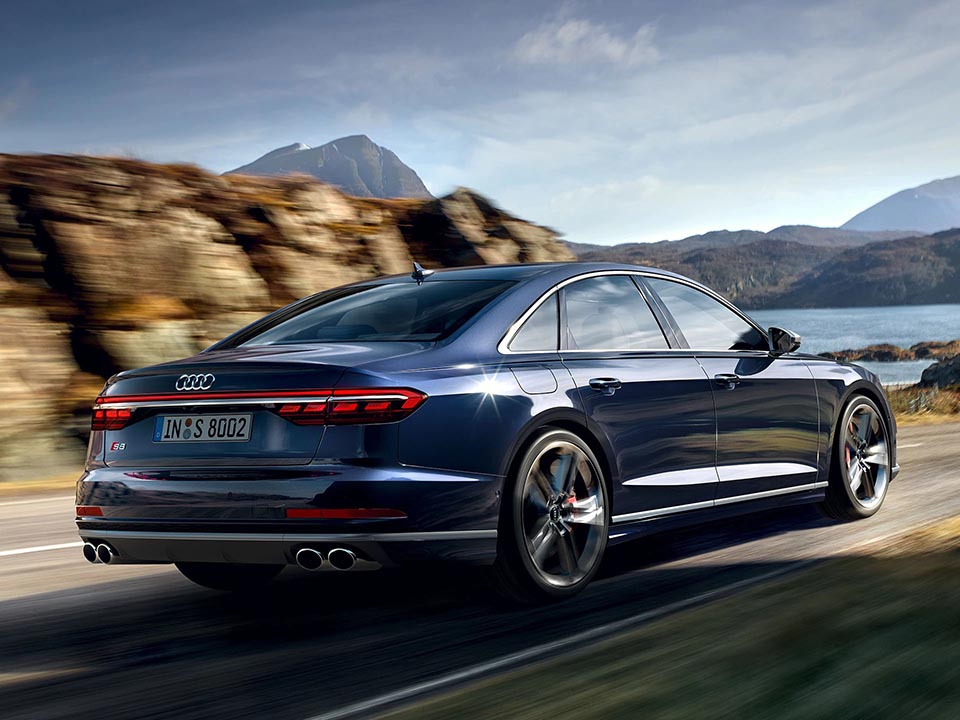 Audi S8 TFSI 1
