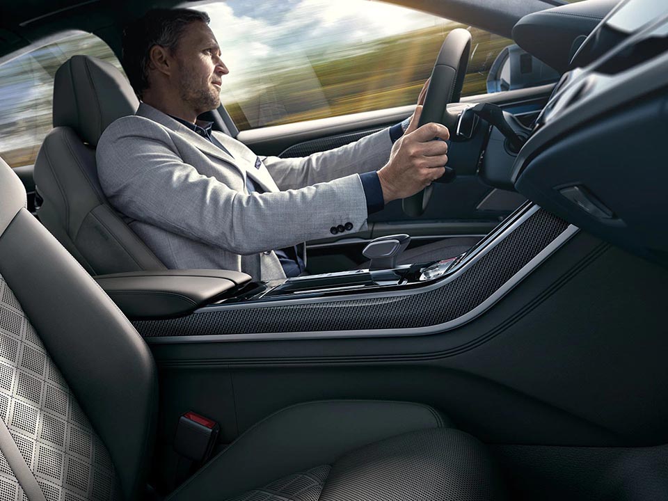 Audi S8 TFSI 2
