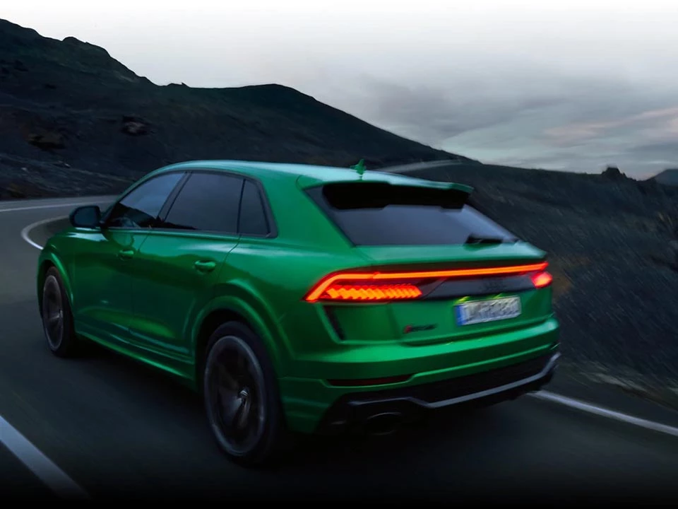 Audi RS Q8 1