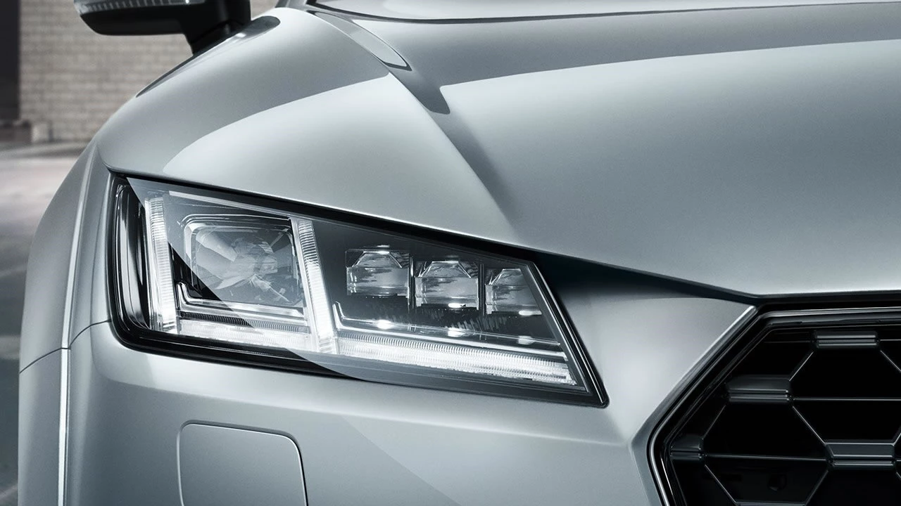 Audi TT Coupé 04