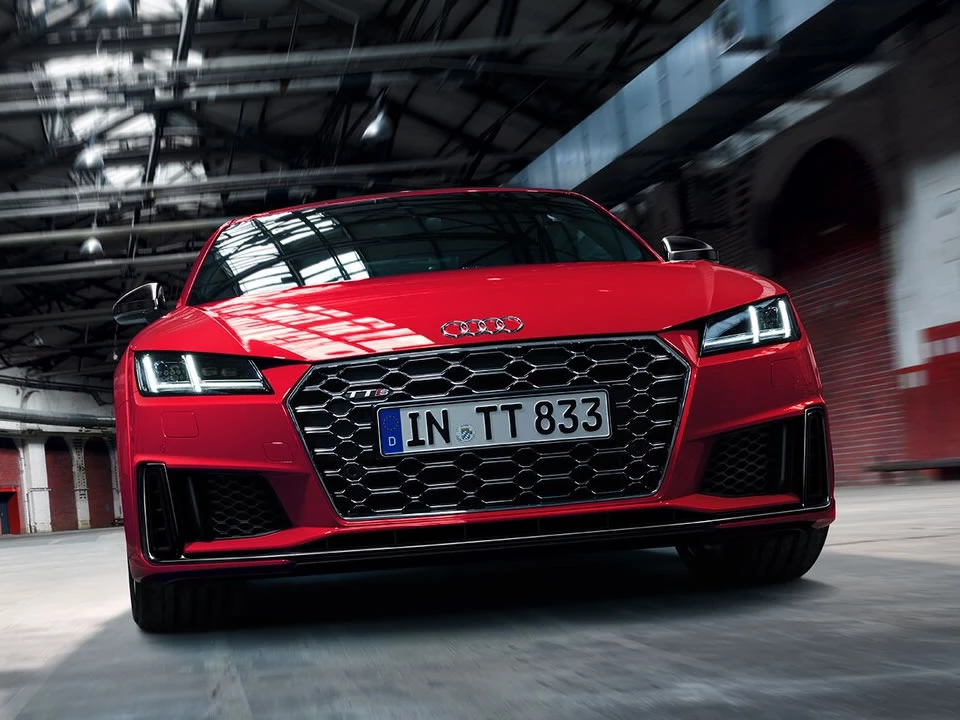 Audi TTS Coupé 01