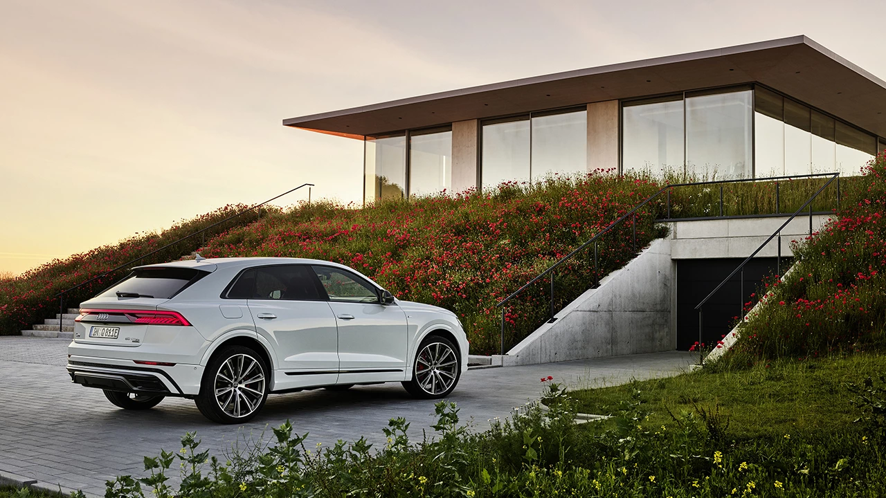 Audi Q8 Tfsi E 2