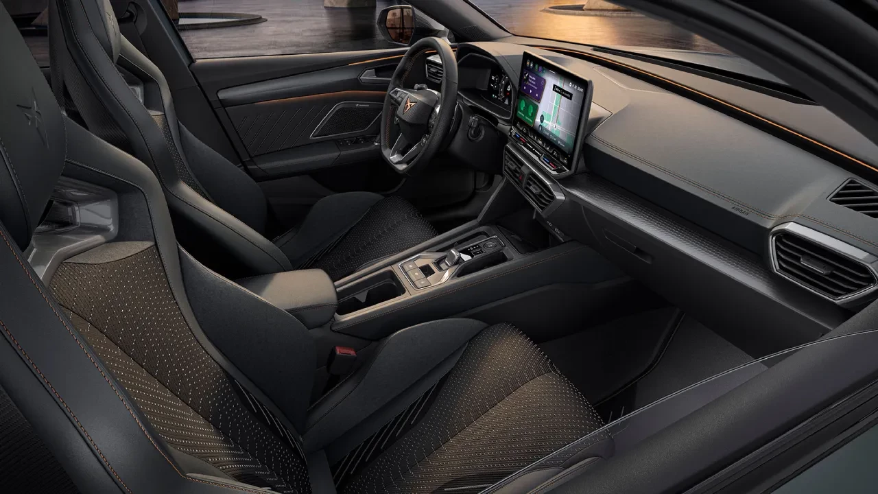 Nuova Cupra Leon 6
