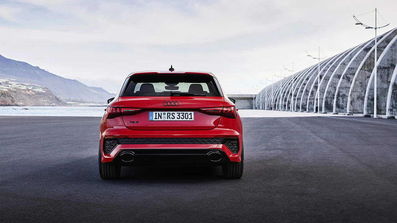 Nuova RS3 Sportback 8