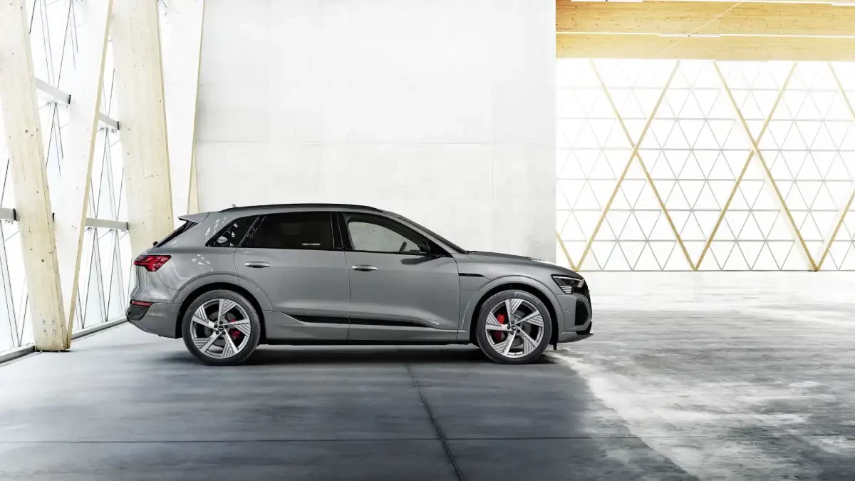Nuova Audi Q8 e-tron