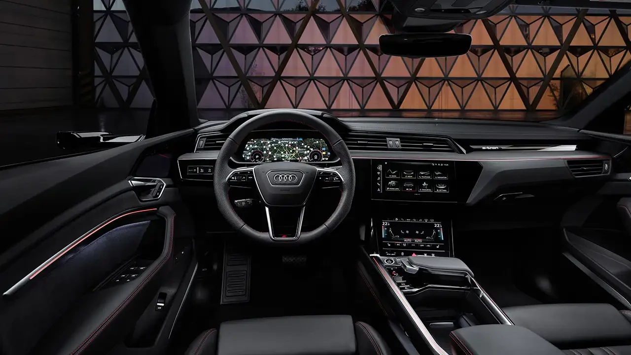 Audi Q8 E Tron 6