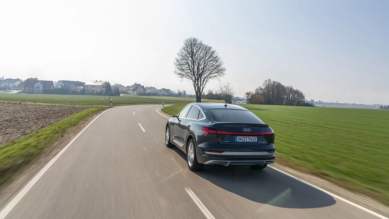 Audi Etron S Sportback 4