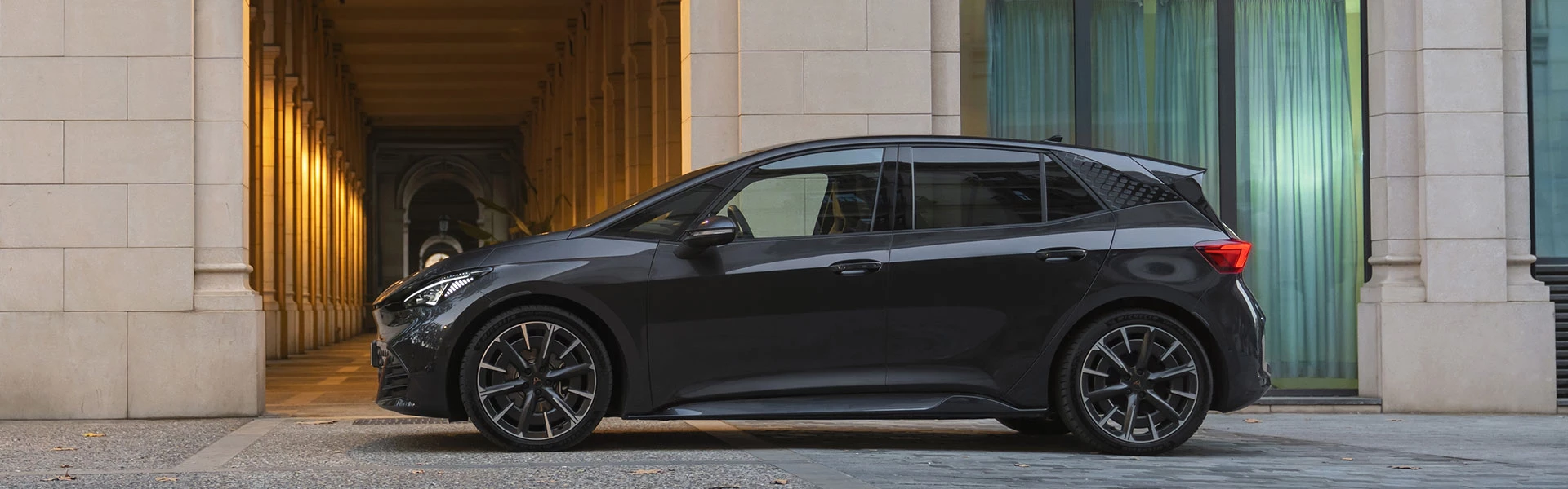 Nuova Cupra Born Head