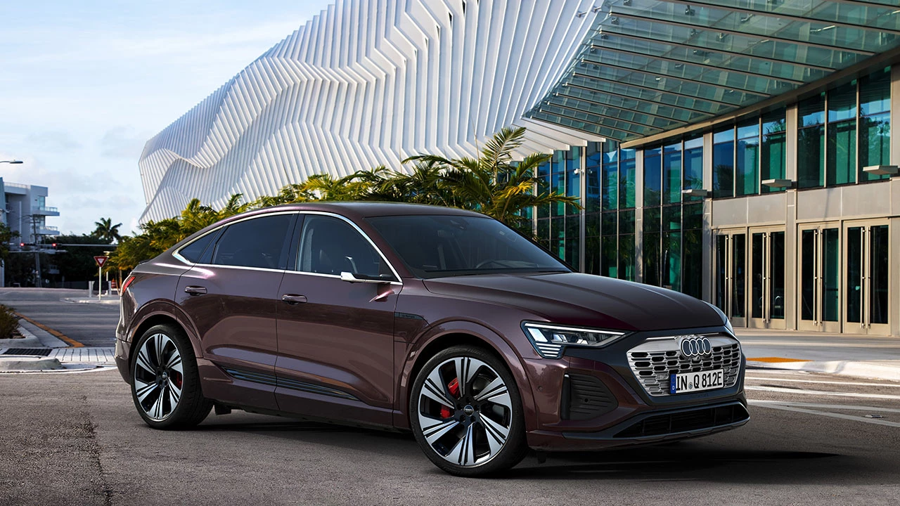 Audi Q8 E Tron SB 10