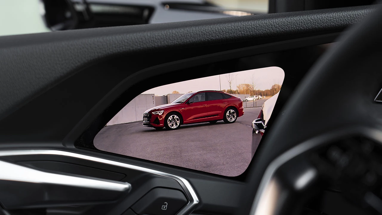 Audi Etron S Sportback 8