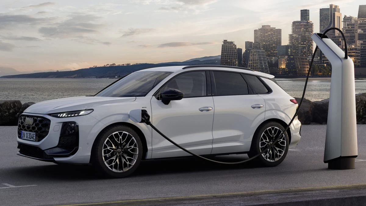 Nuova Audi Q3 e-hybrid