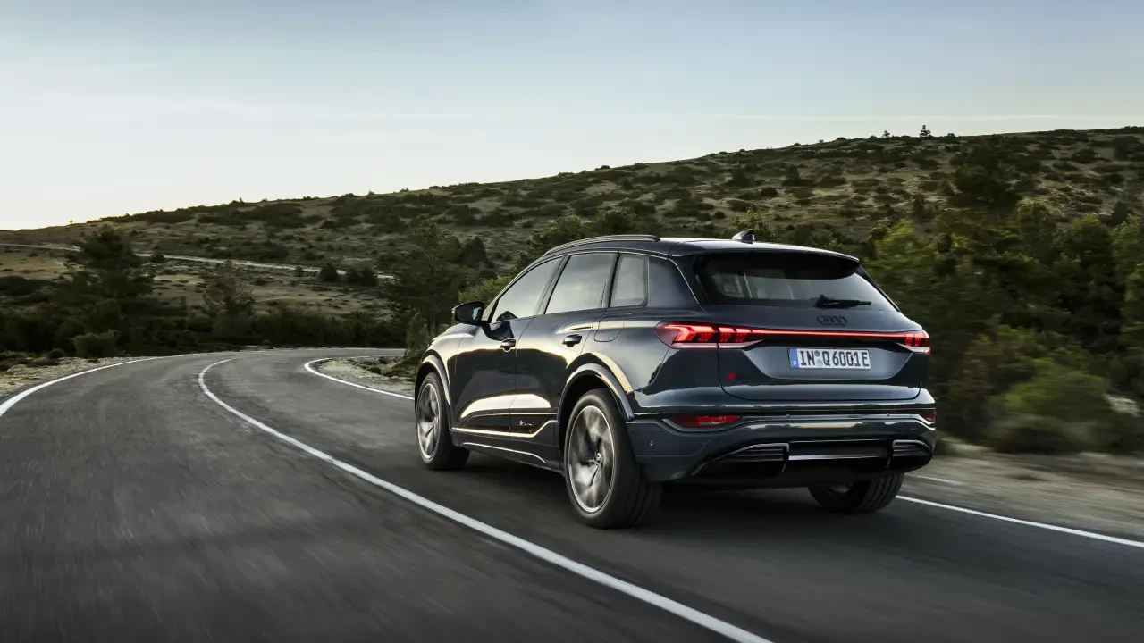 Audi Q6 E Tron 6
