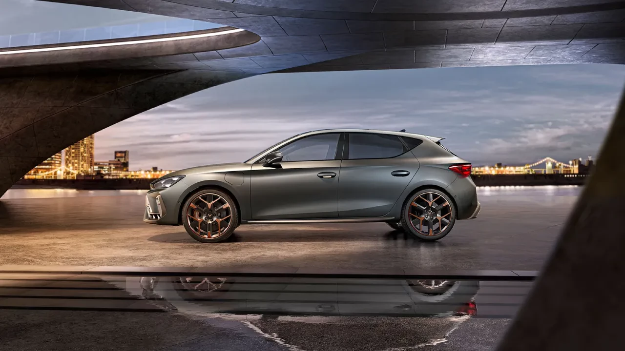 Nuova Cupra Leon 3